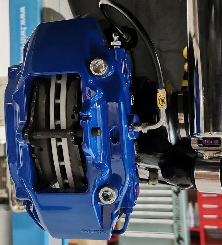 E30_BMW_support_shlangi_armirovannye_hel_tjuning_kit.jpg