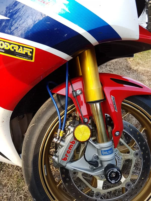 Литровый HONDA CBR Fireblade на армировке HEL